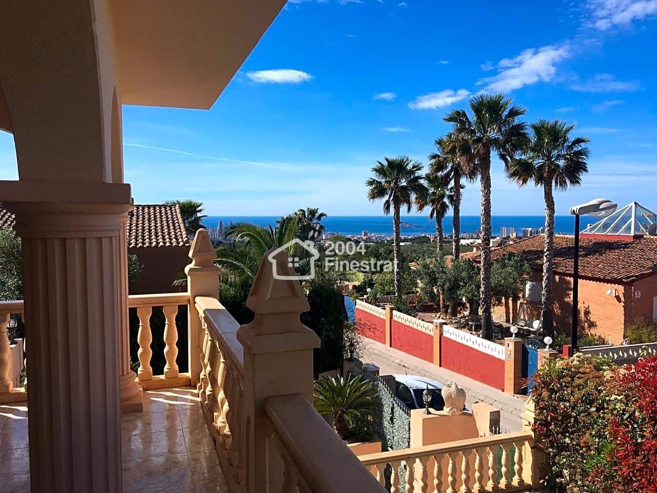 4 sypialnia Willa na sprzedaż w La Nucia z basenem garażem - 695 000 € (Ref: 4745781)