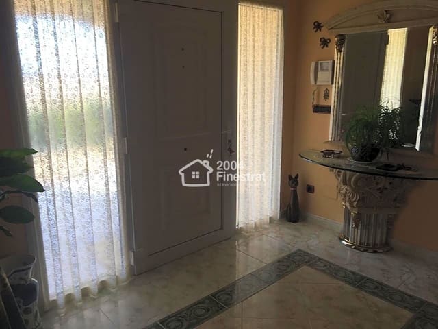 4 sypialnia Willa na sprzedaż w Coloma  , La Nucia z basenem garażem - 695 000 € (Ref: 4745781)