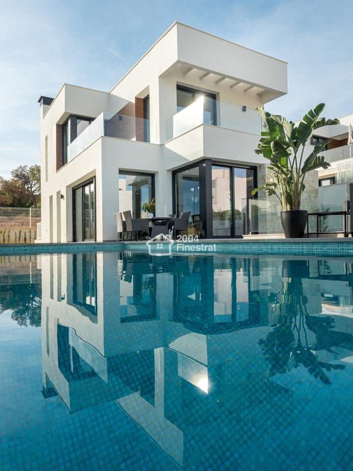 4 quarto Moradia para venda em Finestrat com piscina garagem - 1 049 000 € (Ref: 5618651)