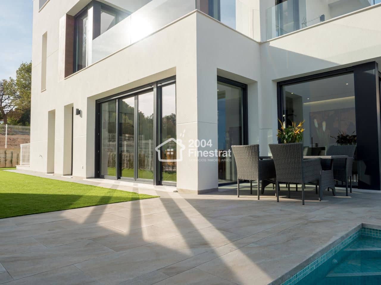 4 quarto Moradia para venda em Finestrat com piscina garagem - 1 049 000 € (Ref: 5618651)