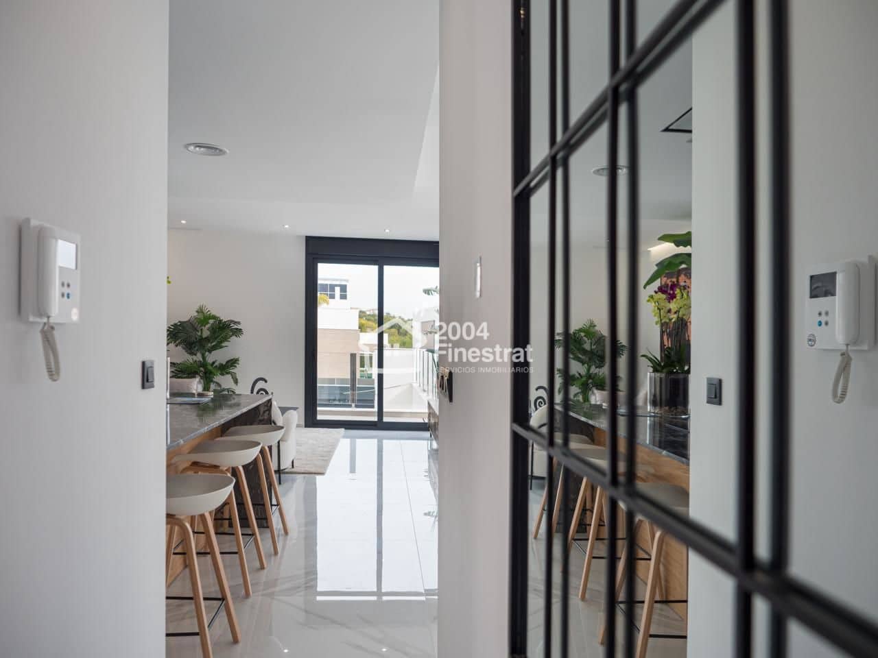 4 quarto Moradia para venda em Finestrat com piscina garagem - 1 049 000 € (Ref: 5618651)