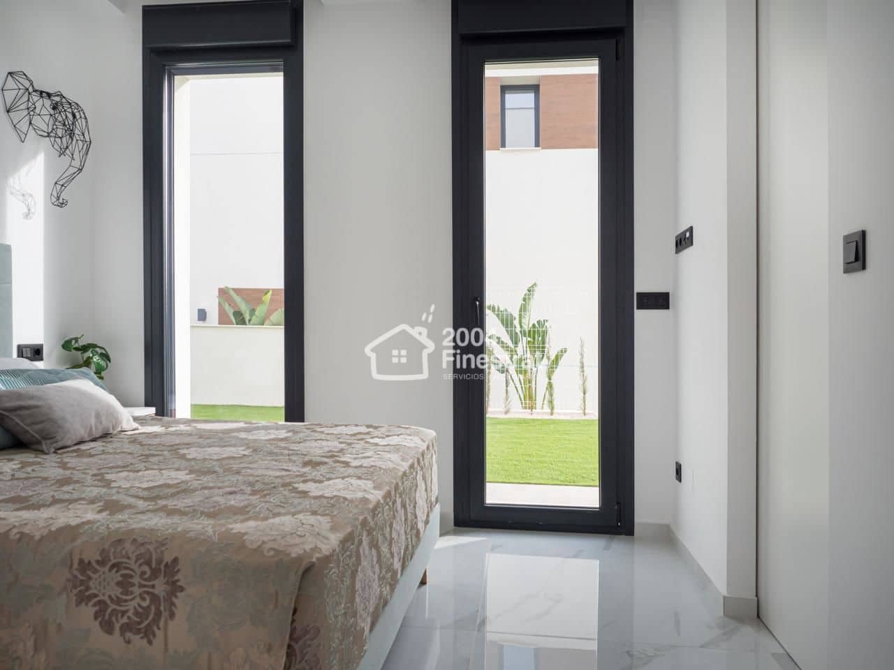 4 quarto Moradia para venda em Finestrat com piscina garagem - 1 049 000 € (Ref: 5618651)