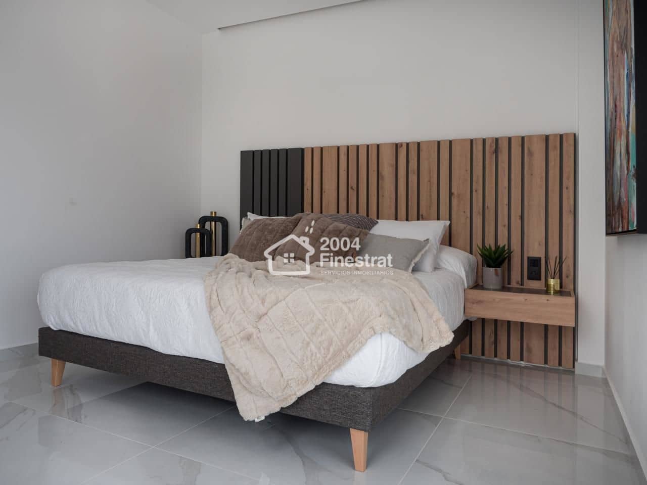 4 quarto Moradia para venda em Finestrat com piscina garagem - 1 049 000 € (Ref: 5618651)