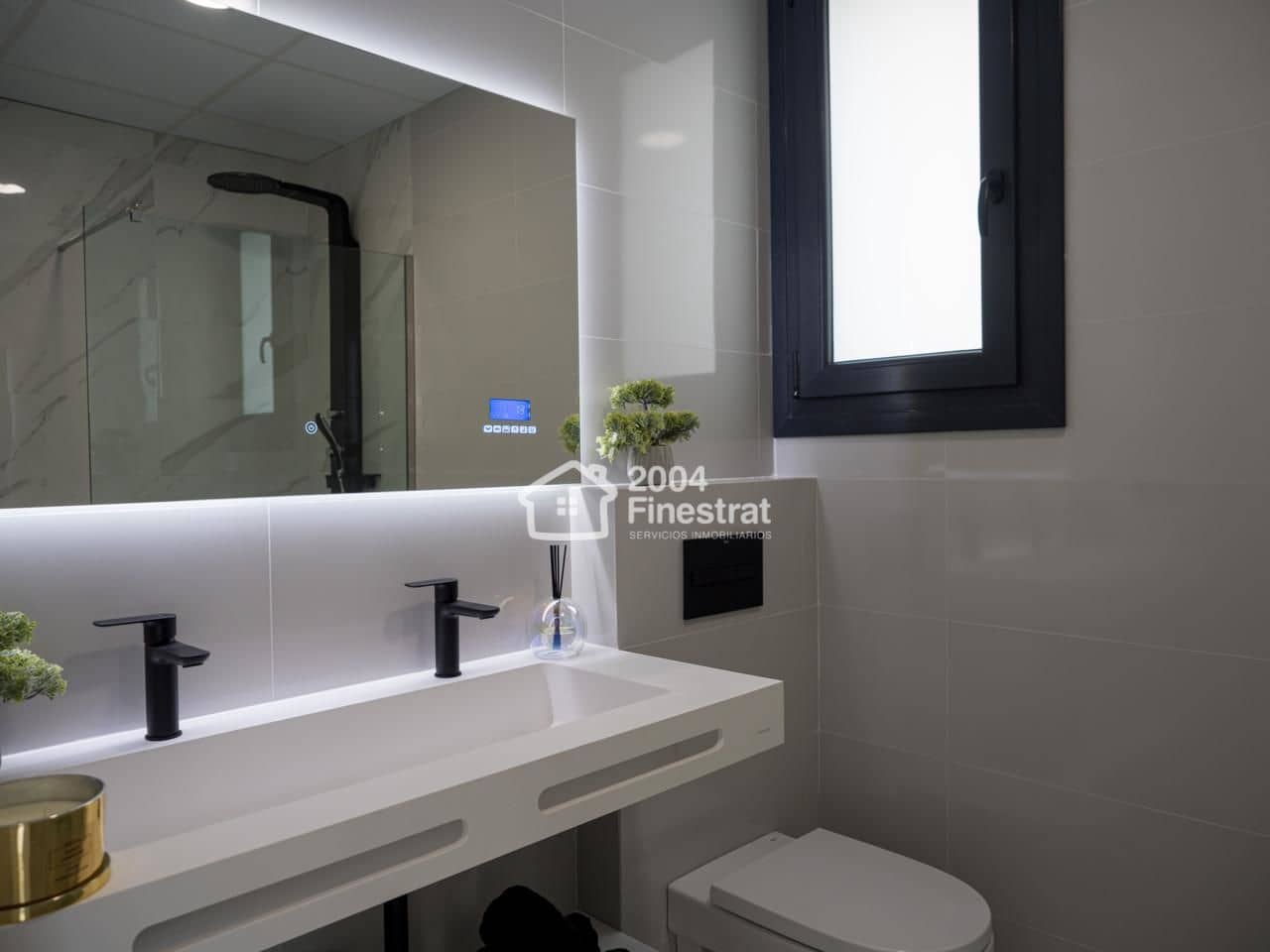 4 quarto Moradia para venda em Finestrat com piscina garagem - 1 049 000 € (Ref: 5618651)