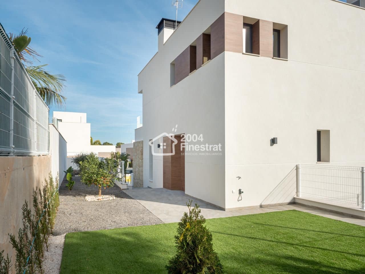 4 quarto Moradia para venda em Finestrat com piscina garagem - 1 049 000 € (Ref: 5618651)