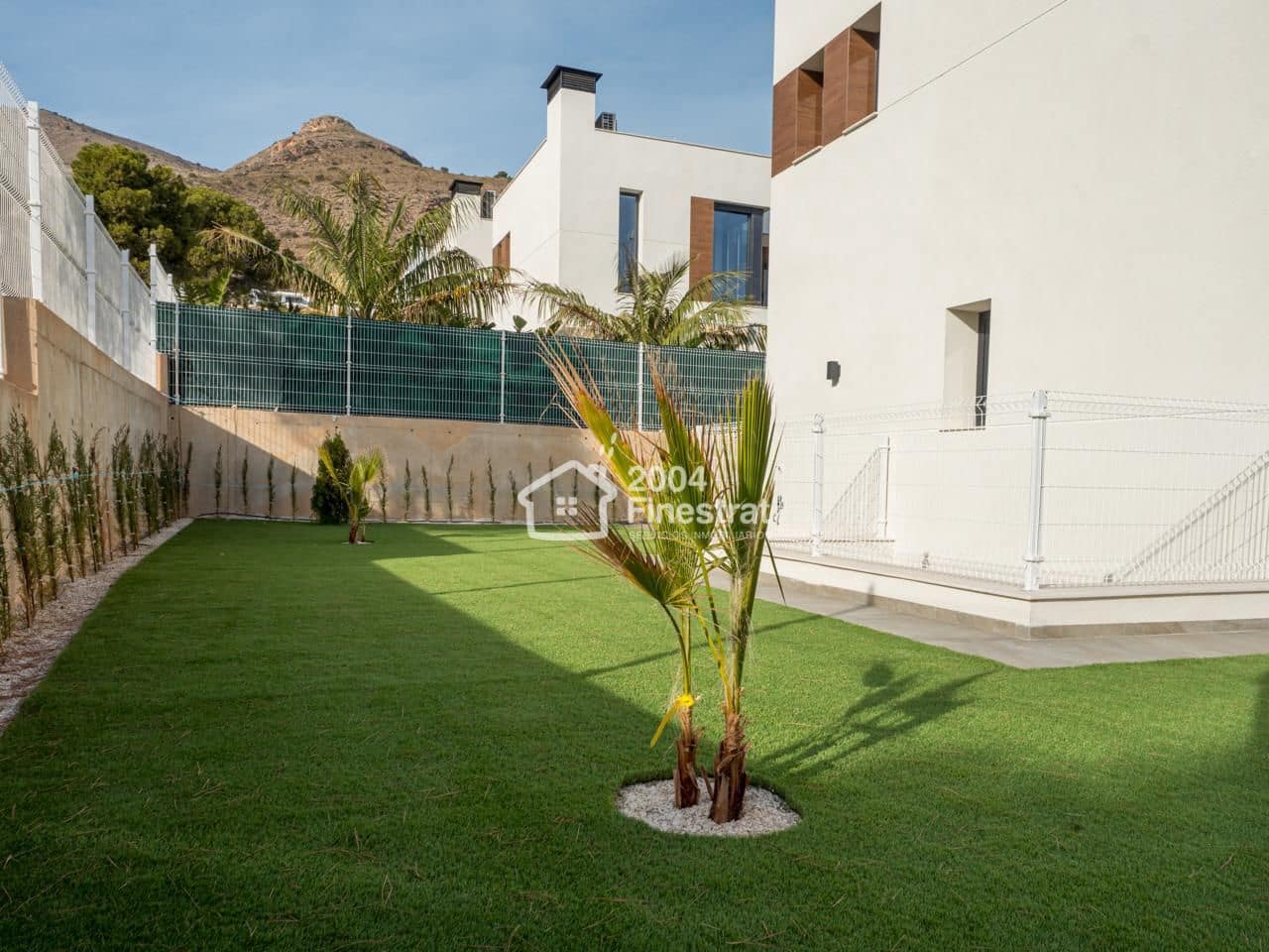 4 quarto Moradia para venda em Finestrat com piscina garagem - 1 049 000 € (Ref: 5618651)