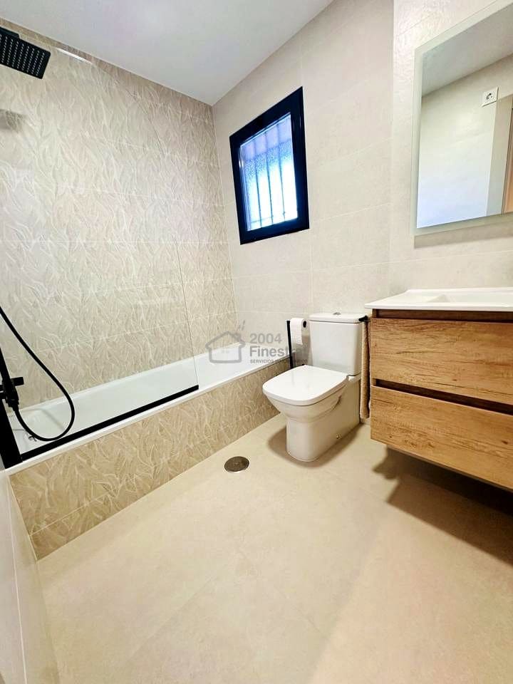 2 slaapkamer Flat te huur in Benidorm met zwembad garage - € 1.500 (Ref: 6054300)