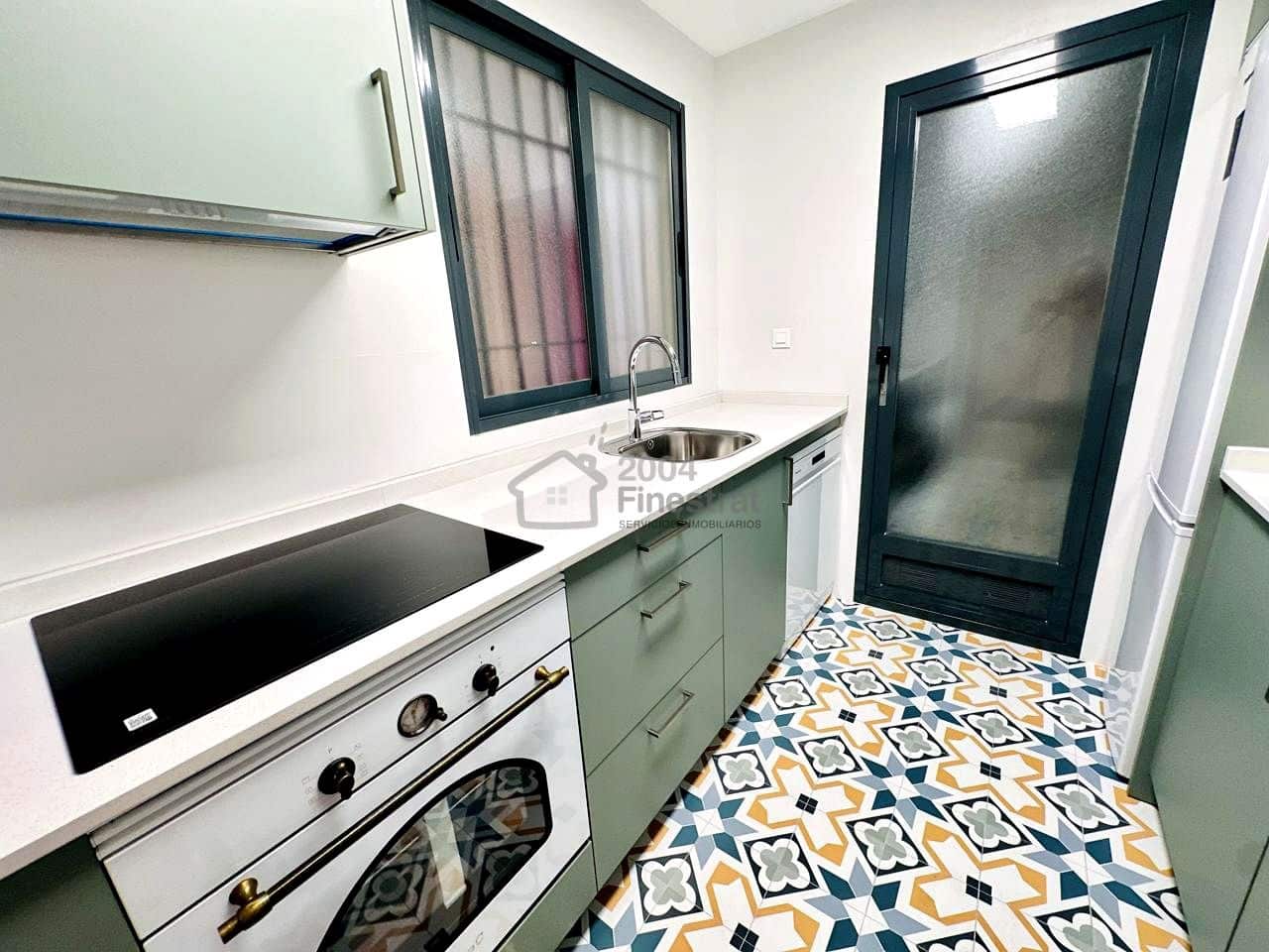 2 slaapkamer Flat te huur in Benidorm met zwembad garage - € 1.500 (Ref: 6054300)