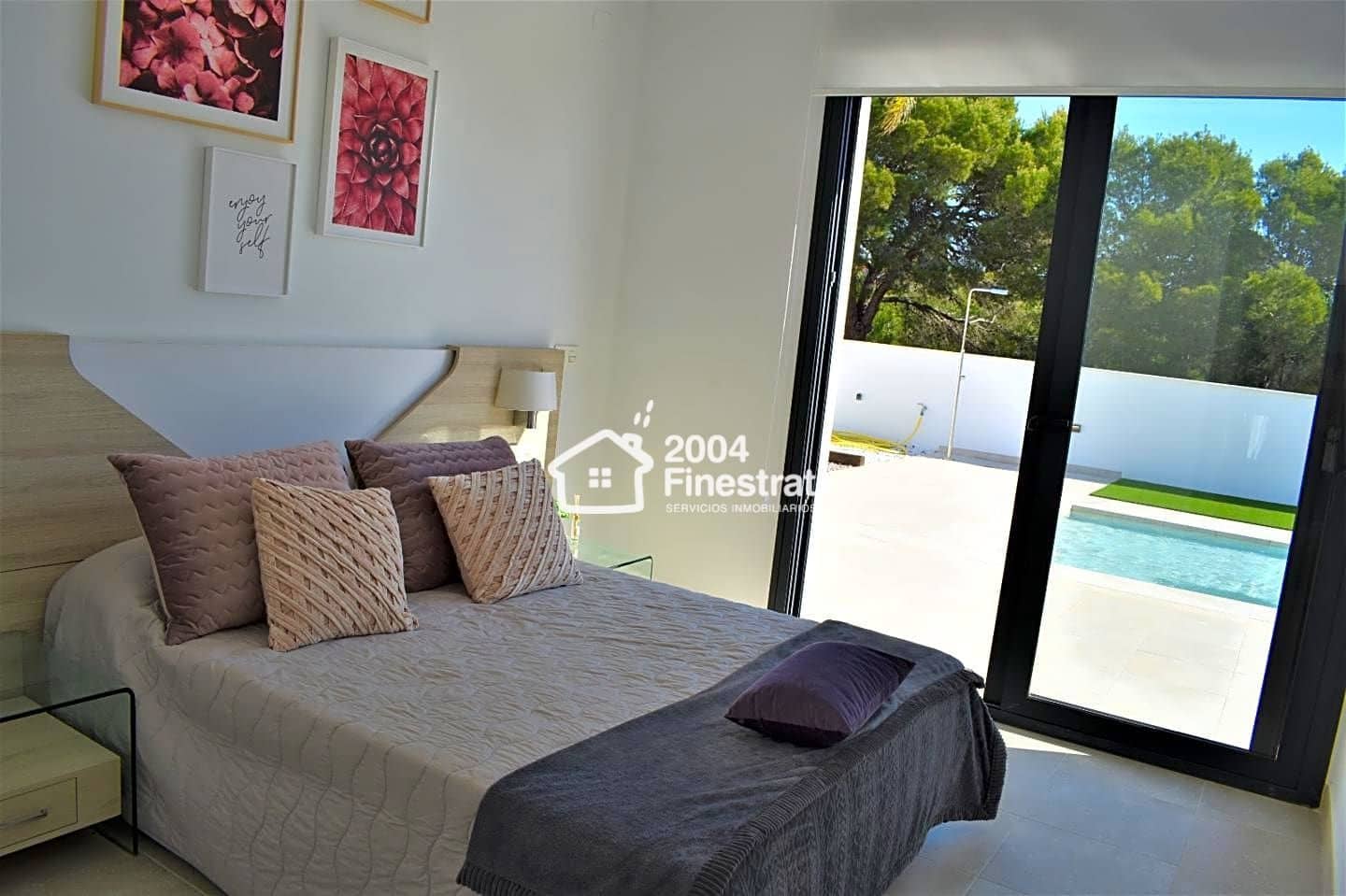 4 bedroom Villa for sale in La Nucia with garage - € 600,000 (Ref: 6269616)