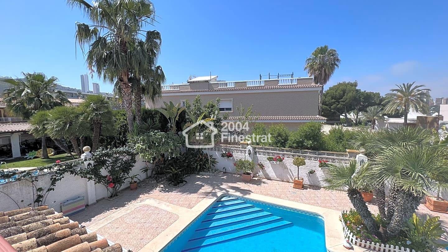 6 soverom Villa til salgs i Benidorm - € 745 000 (Ref: 7402672)