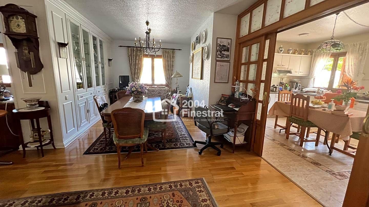 6 soverom Villa til salgs i Benidorm - € 745 000 (Ref: 7402672)