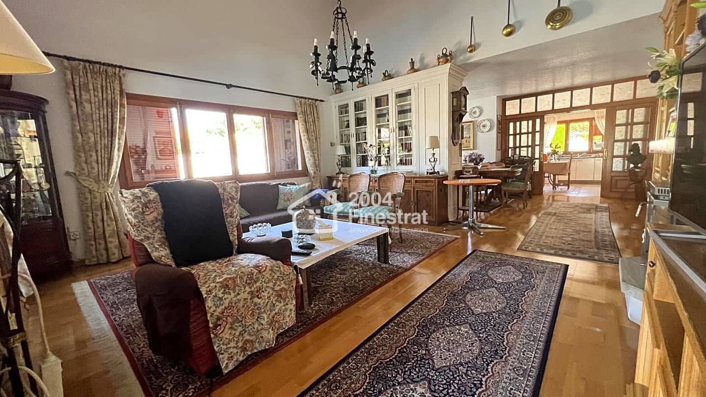 6 soverom Villa til salgs i Benidorm - € 745 000 (Ref: 7402672)