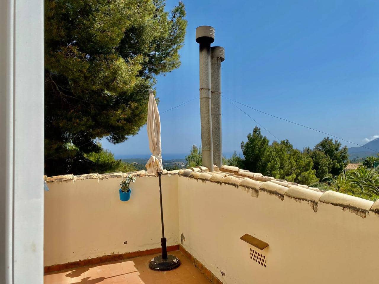 4 bedroom Villa for sale in Callosa d'En Sarria with pool garage - € 595,000 (Ref: 7507292)