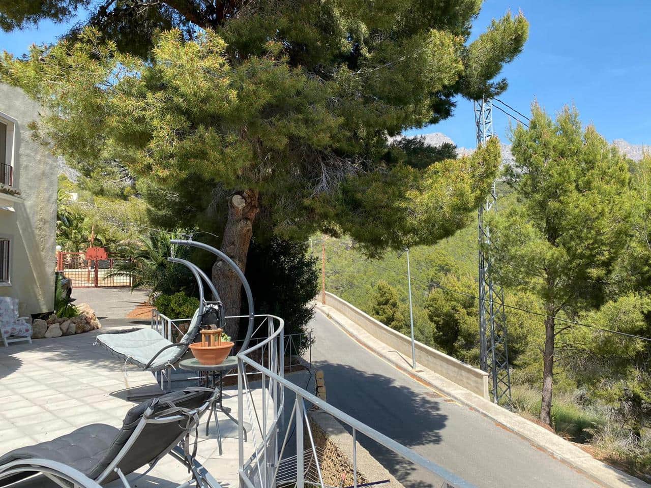 4 bedroom Villa for sale in Callosa d'En Sarria with pool garage - € 595,000 (Ref: 7507292)