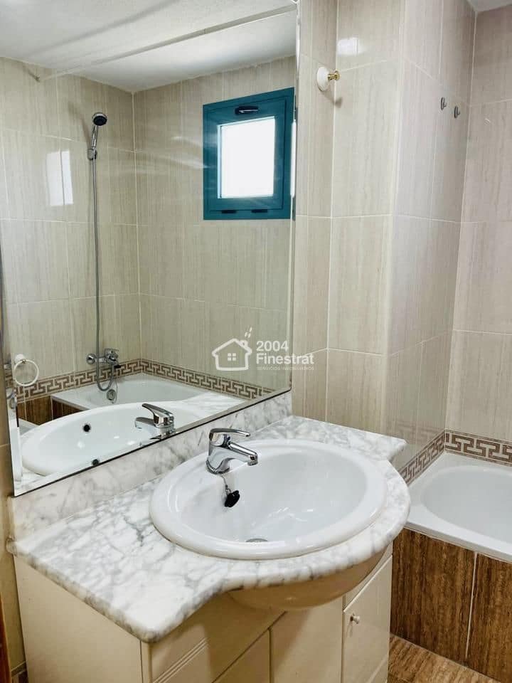 2 bedroom Flat for sale in La Villajoyosa / Vila Joiosa with pool - € 240,000 (Ref: 7520603)