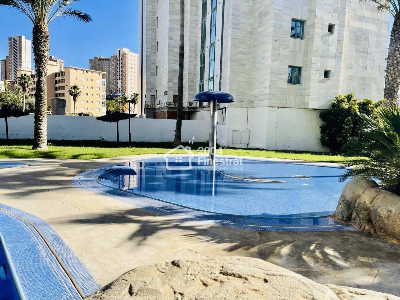 2 bedroom Flat for sale in La Villajoyosa / Vila Joiosa with pool - € 240,000 (Ref: 7520603)