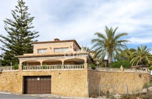 6 Zimmer Villa zu verkaufen in Platja Vila Joiosa - Platja de Torres, La Villajoyosa / Vila Joiosa mit Pool Garage - 2.900.000 € (Ref: 7680955)