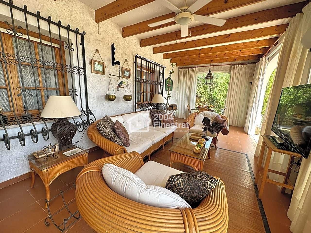 4 soverom Villa til salgs i Alfaz del Pi / L'Alfas del Pi - € 980 000 (Ref: 7715242)