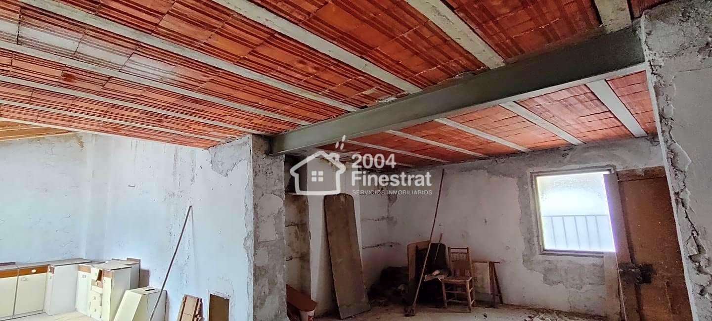 4 bedroom Finca/Country House for sale in Relleu - € 149,000 (Ref: 7881222)