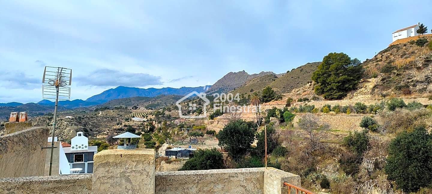 4 bedroom Finca/Country House for sale in Relleu - € 149,000 (Ref: 7881222)