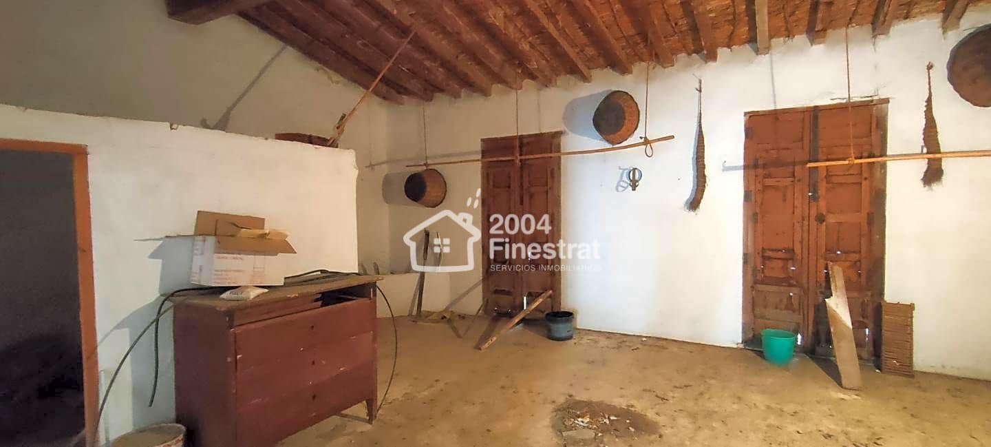 4 bedroom Finca/Country House for sale in Relleu - € 149,000 (Ref: 7881222)