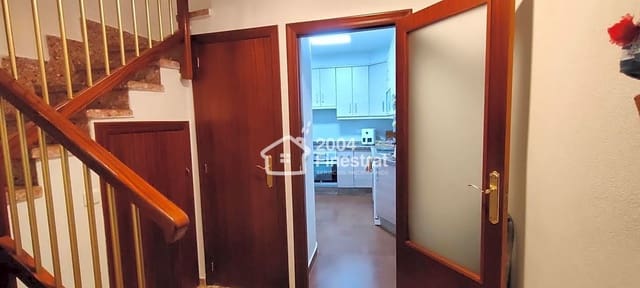 5 bedroom Villa for sale in Relleu - € 164,000 (Ref: 7938636)