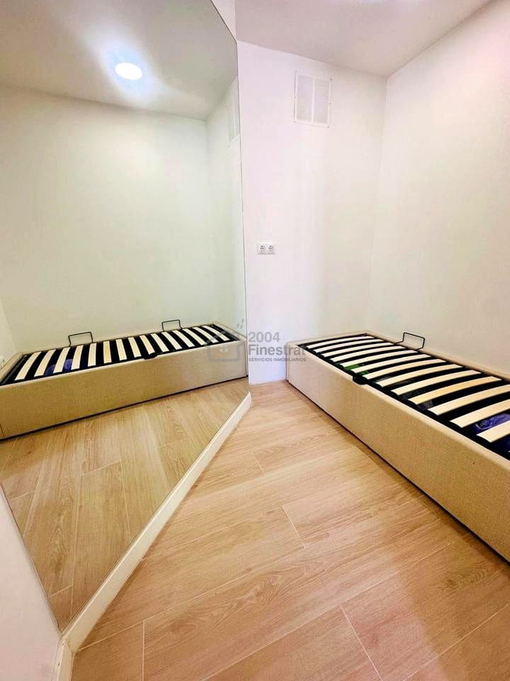 1 slaapkamer Flat te huur in Denia - € 1.450 (Ref: 8075180)