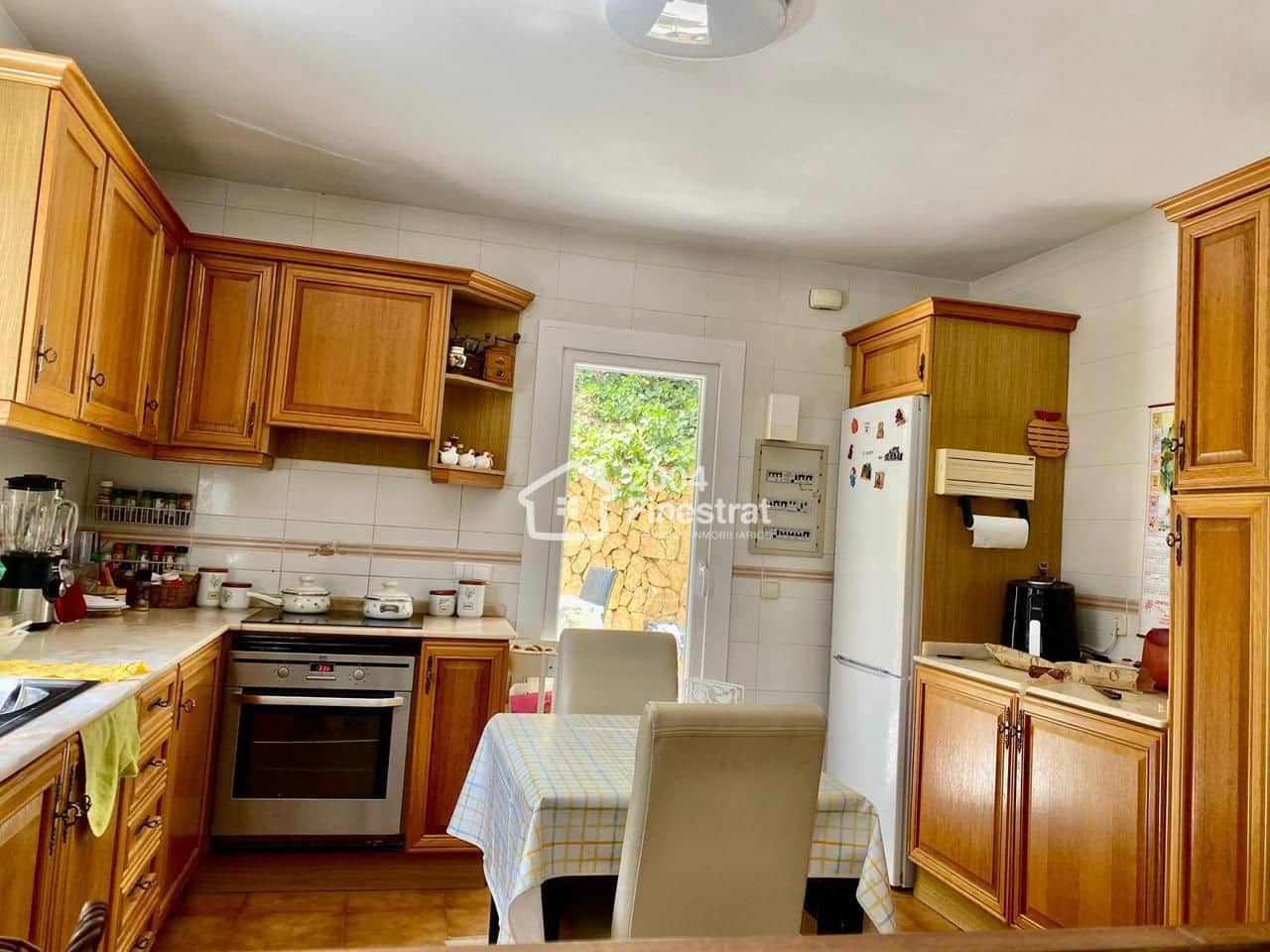 4 soveværelse Villa til leje i Callosa d'En Sarria - € 3.500 (Ref: 8200305)