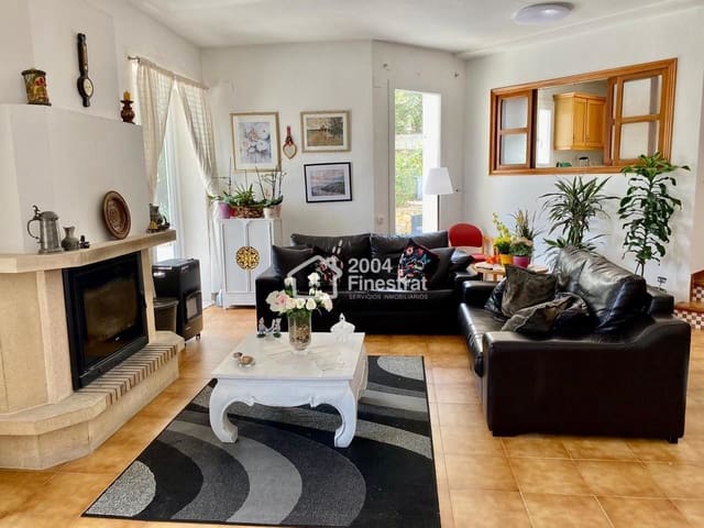 4 bedroom Villa for rent in Callosa d'En Sarrià - € 3,500 (Ref: 8200305)