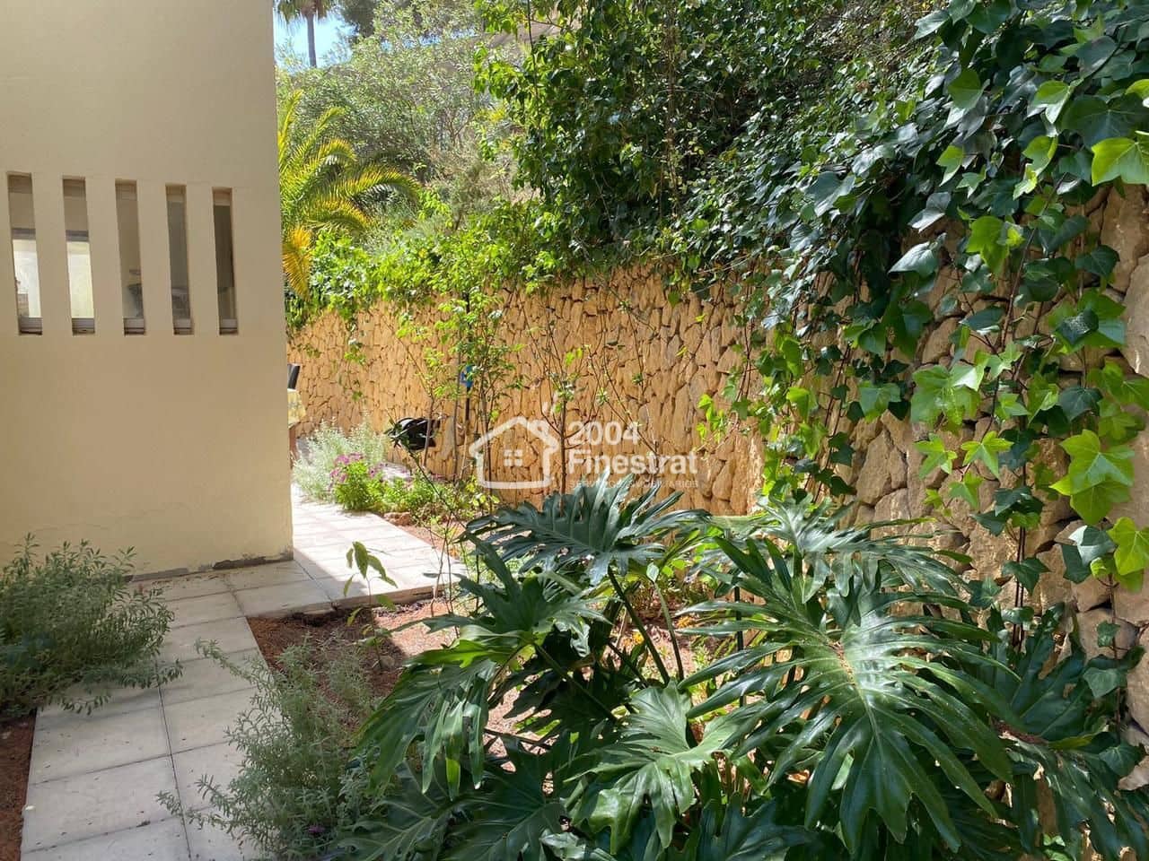 4 soveværelse Villa til leje i Callosa d'En Sarria - € 3.500 (Ref: 8200305)