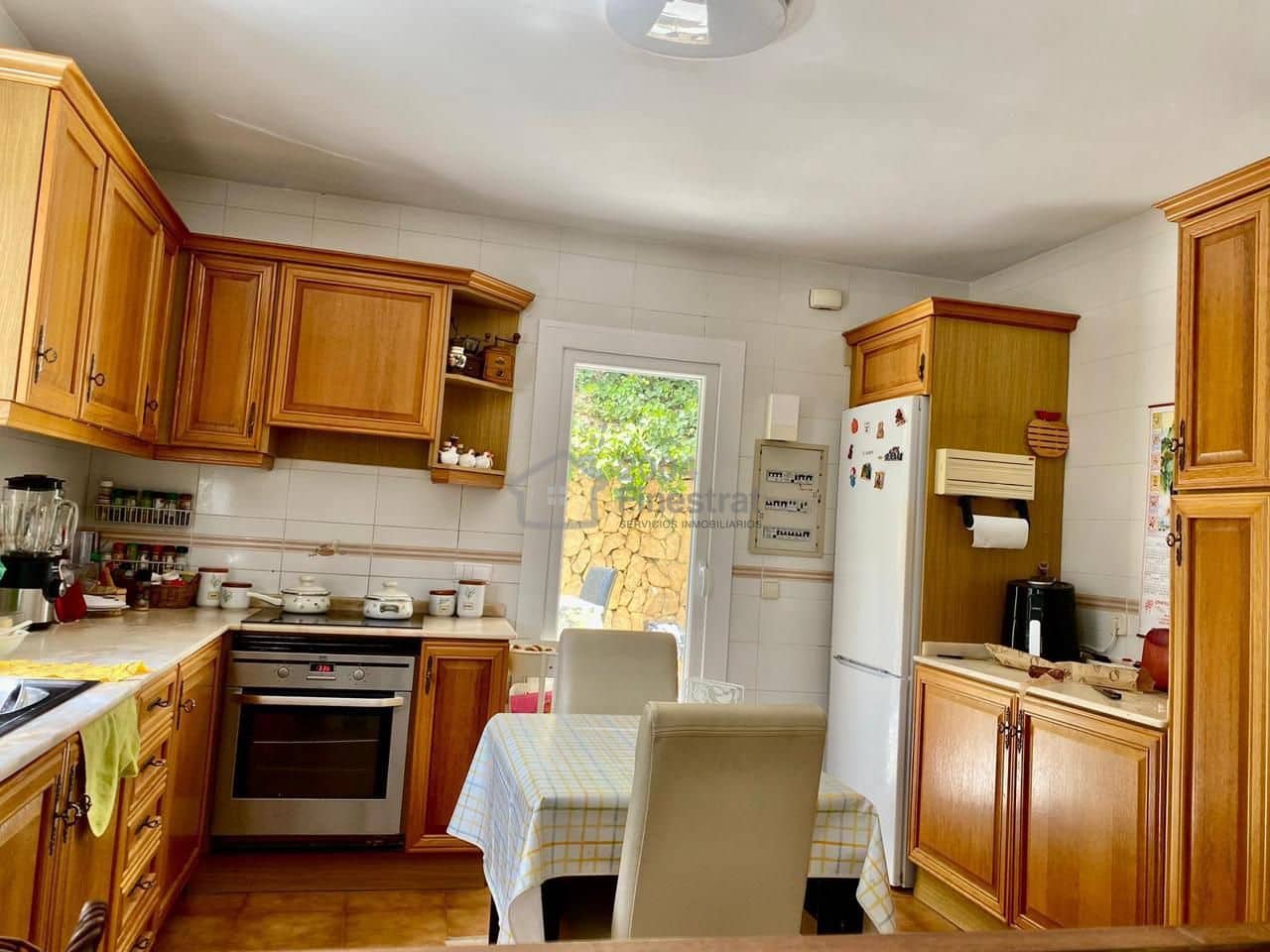 4 soveværelse Villa til salg i Callosa d'En Sarria med swimmingpool - € 525.000 (Ref: 8200305)