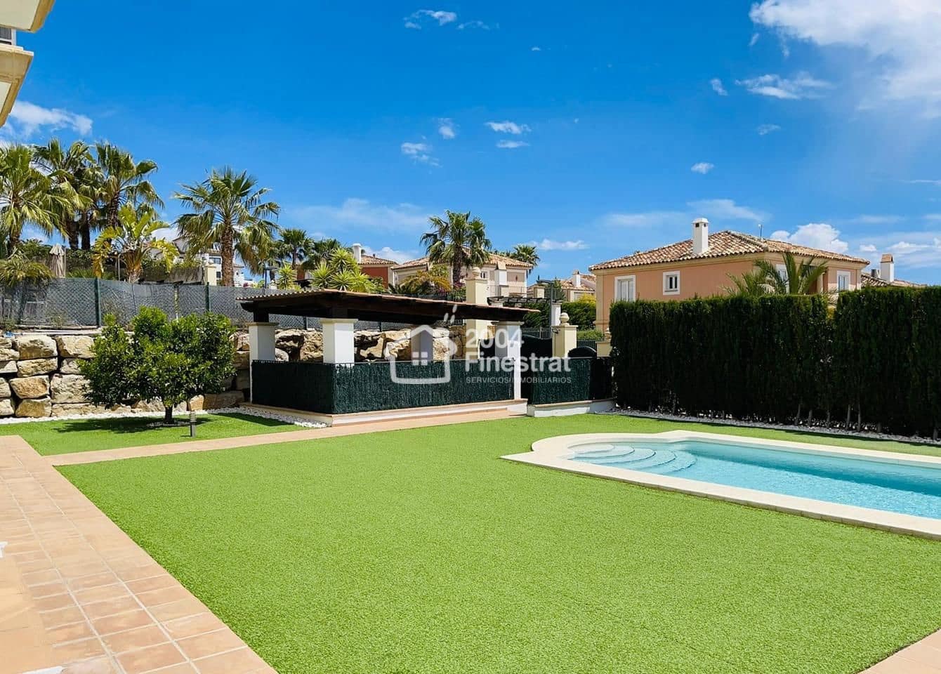 4 bedroom Villa for sale in Finestrat with pool - € 810,000 (Ref: 8334382)