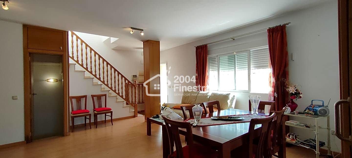 3 sypialnia Willa na sprzedaż w Benidorm z basenem garażem - 449 000 € (Ref: 8429392)