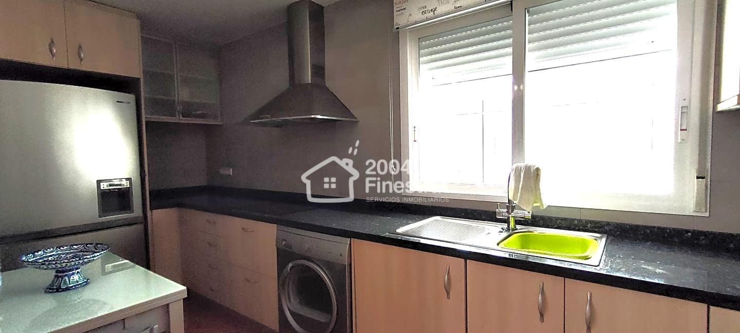 3 sypialnia Willa na sprzedaż w Benidorm z basenem garażem - 449 000 € (Ref: 8429392)