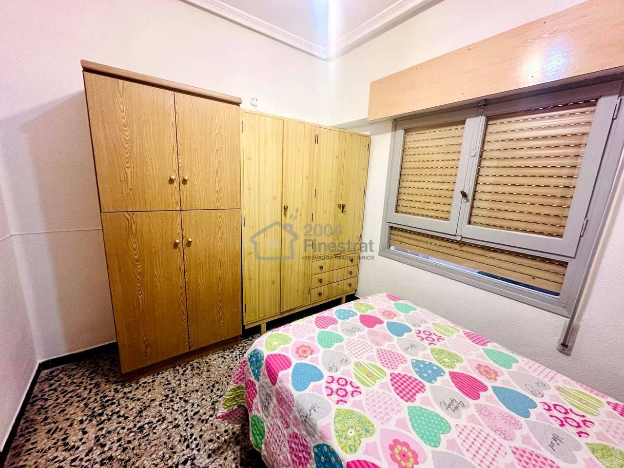 4 makuuhuone Asunto myytävänä paikassa Elda - 98 000 € (Ref: 8611990)