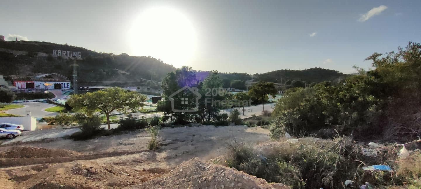 Grunde uden byggetilladelser til salg i Finestrat - € 225.000 (Ref: 8645402)