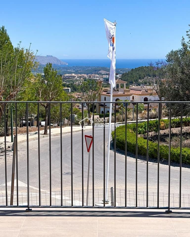 2 soveværelse Villa til salg i Polop med garage - € 540.000 (Ref: 8664820)