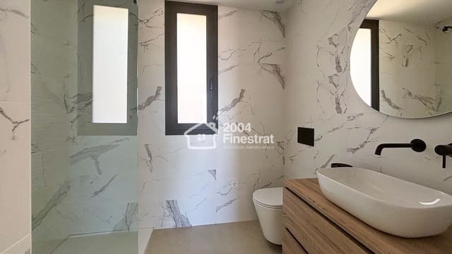 2 soveværelse Villa til salg i Polop med garage - € 445.000 (Ref: 8664820)