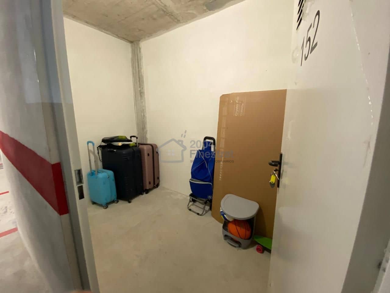 2 makuuhuone Asunto myytävänä paikassa Benidorm mukana uima-altaan 
autotalli - 619 500 € (Ref: 8738843)