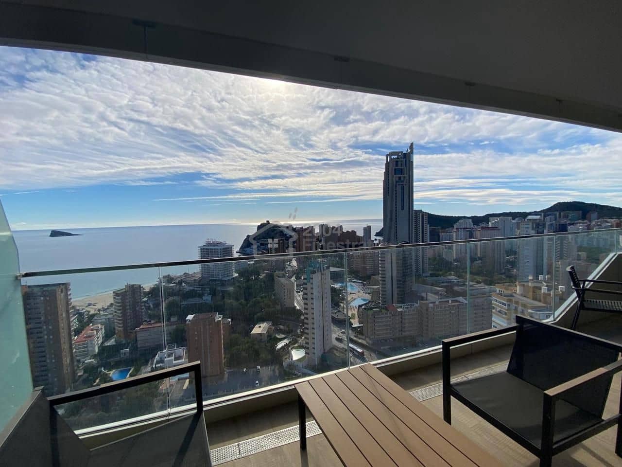 2 makuuhuone Asunto myytävänä paikassa Benidorm mukana uima-altaan 
autotalli - 619 500 € (Ref: 8738843)