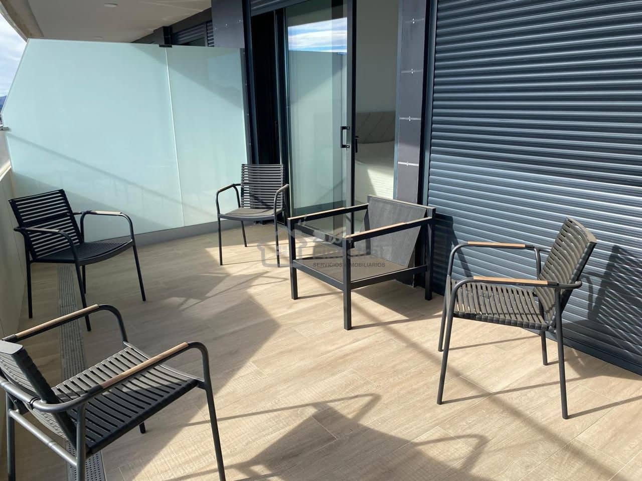 2 makuuhuone Asunto myytävänä paikassa Benidorm mukana uima-altaan 
autotalli - 619 500 € (Ref: 8738843)