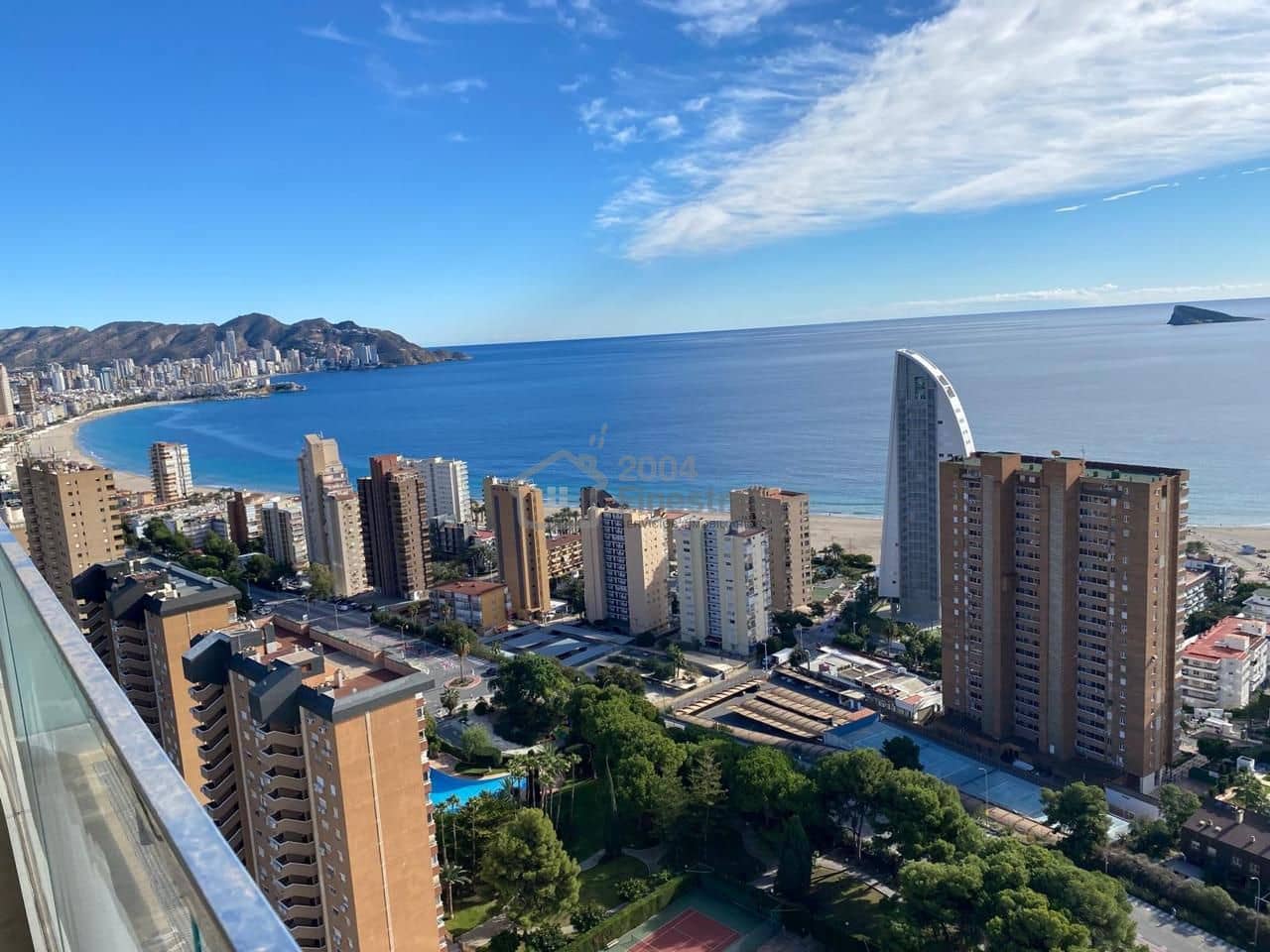 2 makuuhuone Asunto myytävänä paikassa Benidorm mukana uima-altaan 
autotalli - 619 500 € (Ref: 8738843)