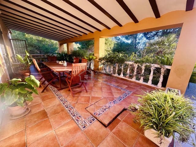 4 bedroom Villa for sale in Cala de Finestrat, Finestrat - € 489,000 (Ref: 8740764)