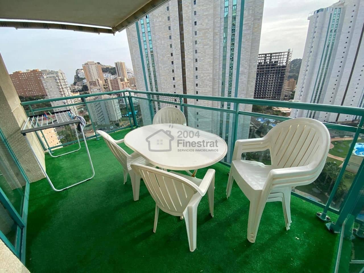 Piso de 4 habitaciones en La Villajoyosa / Vila Joiosa en venta con piscina garaje - 295.000 € (Ref: 8762252)