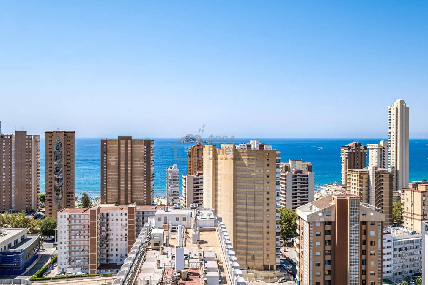 1 soveværelse Lejlighed til salg i Benidorm med swimmingpool garage - € 183.000 (Ref: 8776725)