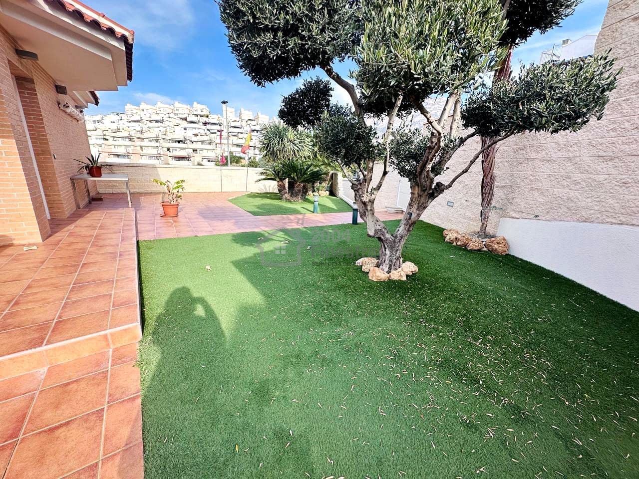 7 soveværelse Villa til salg i Finestrat med swimmingpool - € 695.000 (Ref: 8816705)