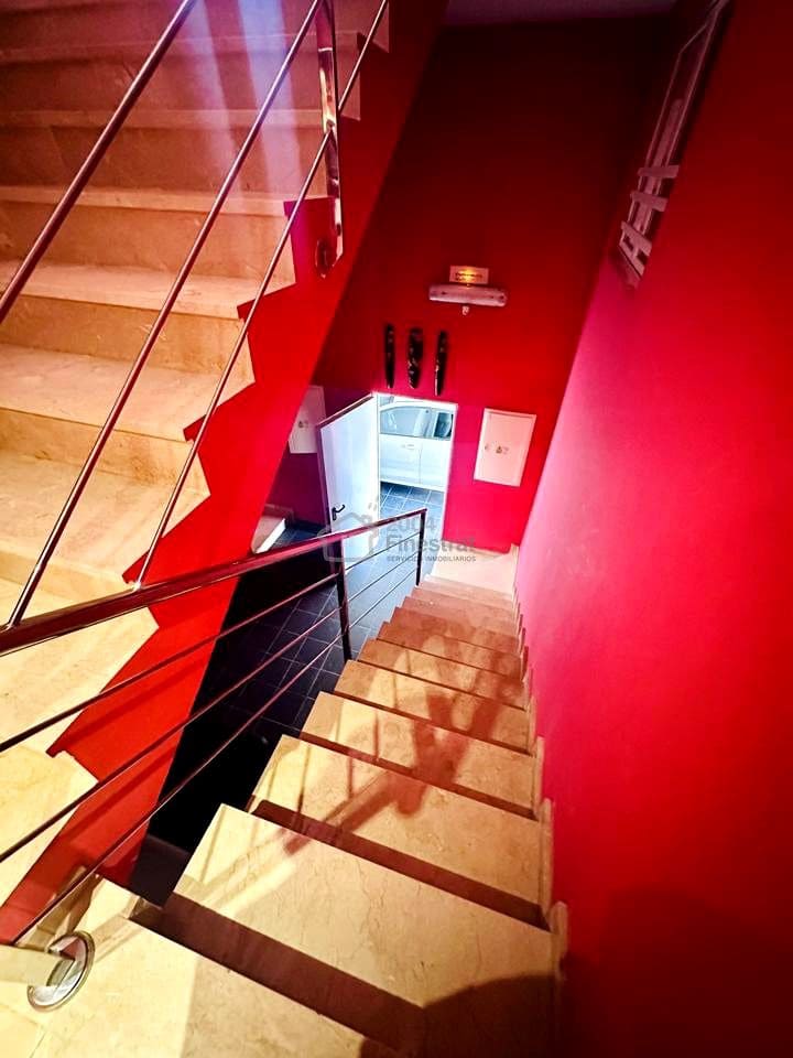 7 soveværelse Villa til salg i Finestrat med swimmingpool - € 695.000 (Ref: 8816705)