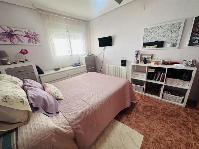 2 soverom Leilighet til salgs i Playa Poniente, Benidorm med garasje - € 215 000 (Ref: 8826463)