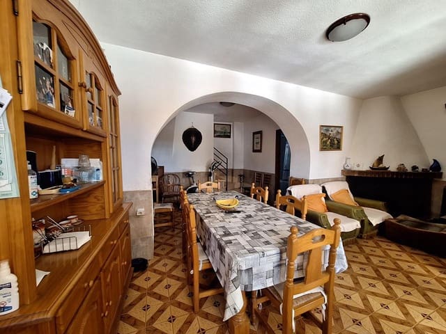 6 bedroom Villa for sale in El Secanet - Hacienda del Sol, La Villajoyosa / Vila Joiosa with pool - € 308,500 (Ref: 8835502)