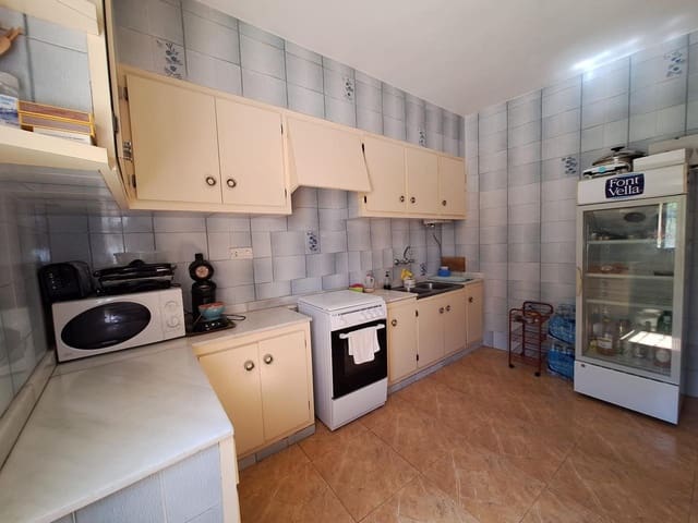 6 bedroom Villa for sale in El Secanet - Hacienda del Sol, La Villajoyosa / Vila Joiosa with pool - € 308,500 (Ref: 8835502)